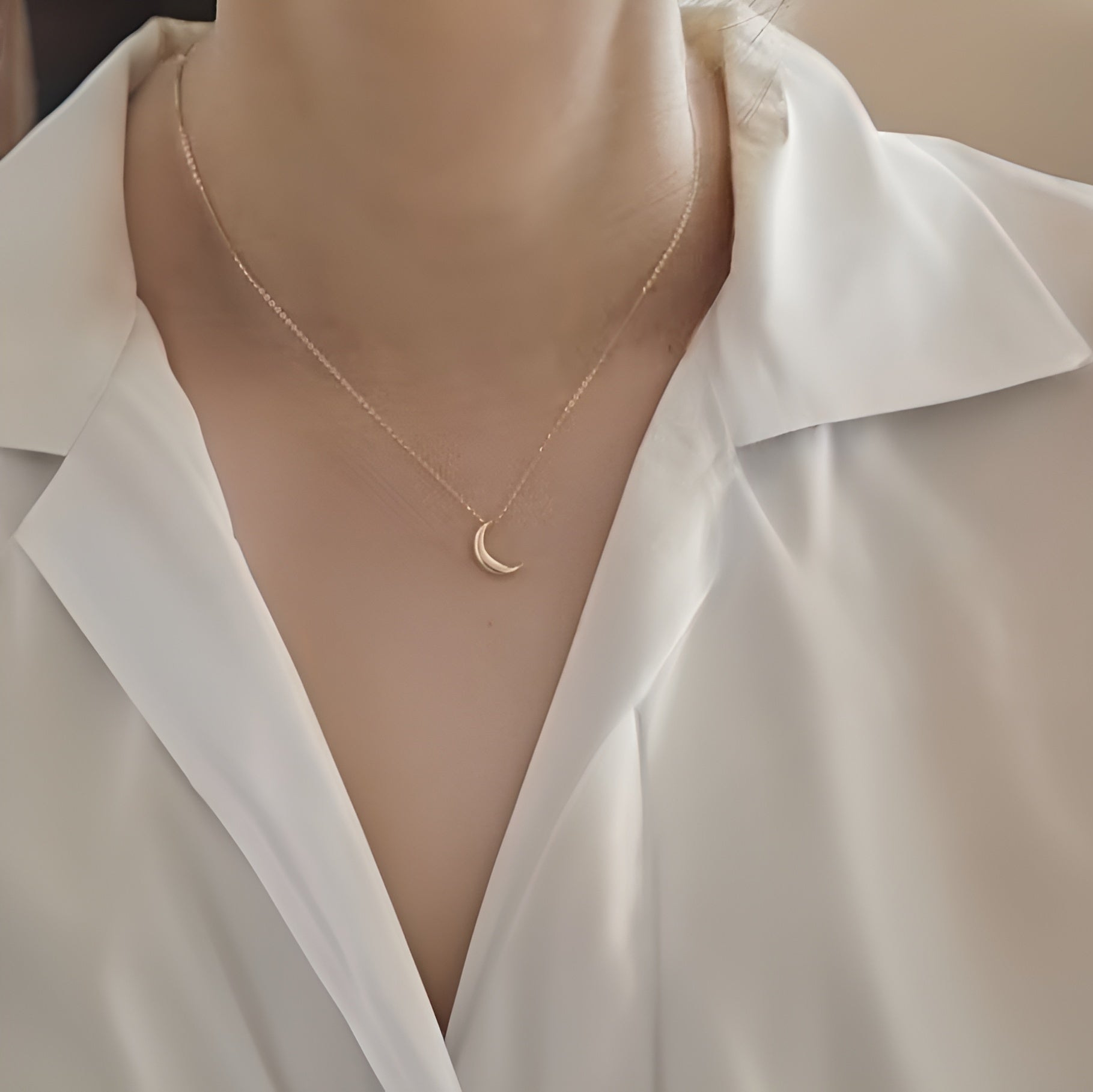 Gold Moon Pendant Necklace – Sterling Silver Minimalist Celestial Jewellery | Gift-Boxed